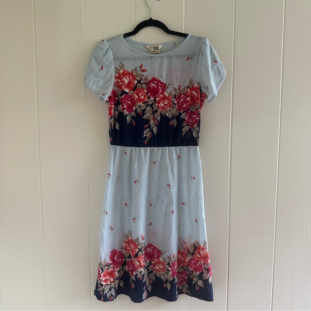 Vintage Floral Dress in Blues and Reds